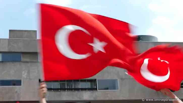 Turkse gemeenschap demonstreert tegen harde hand van Erdogan