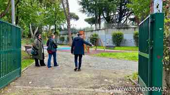 Giochi per bambini, arredi e più alberi. La Cassia si riprende due nuove aree verdi