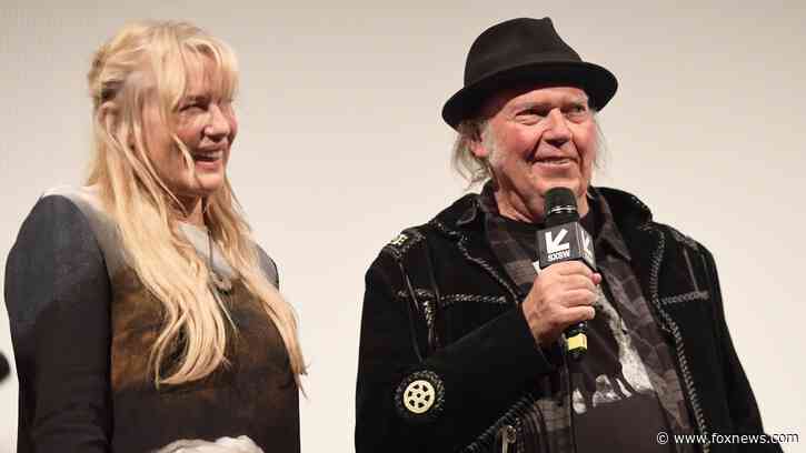Trump administration tried to sabotage Neil Young's US citizenship, says wife Daryl Hannah
