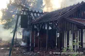 FW-OB: Brand einer Holzhütte im Centro-Park - Einsatz dauert an