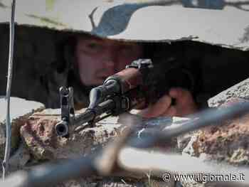 Putin annuncia la tregua di Pasqua, ma bombarda l'Ucraina. Zelensky: "Non ci fidiamo"