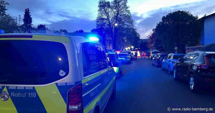 Zwei Menschen sterben durch Schüsse – Täter flüchtig