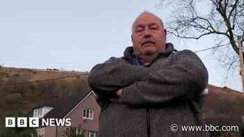 Residents and council clash over 'Great Wall of Clydach'