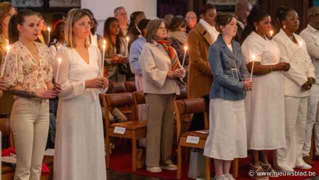 Tien jongvolwassenen laten zich dopen in Turnhout: “Mijn eerste hostie ontvangen? Daar kijk ik echt naar uit”
