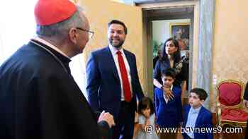 Vatican notes 'exchange of opinions' over migrants, prisoners in meeting with Vance