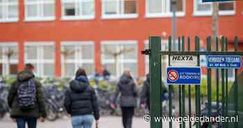 Kamervragen over rookpas op Veenendaalse school: ‘We zijn de grip helemaal kwijt’