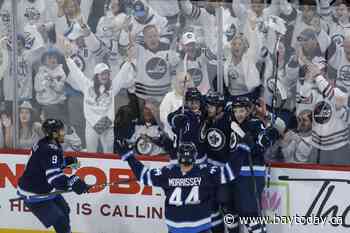 Connor, Scheifele use their smarts to make Jets soar