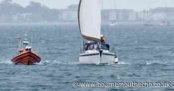 Lifeboat launched after 35ft yacht suffers engine failure