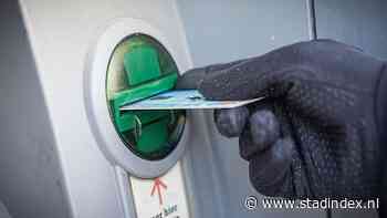 Helpdeskfraude: politie Almere zoekt ‘bankmedewerker’ die pincodes en waardevolle spullen stal