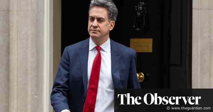 Miliband in blistering attack on Farage’s UK net zero ‘nonsense and lies’