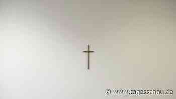 Wie Kirchen gegen die Austritte kämpfen