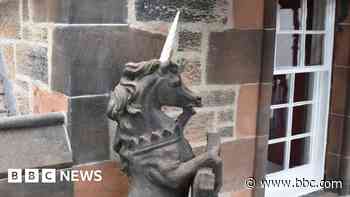 Royal Mile unicorns have their horns restored
