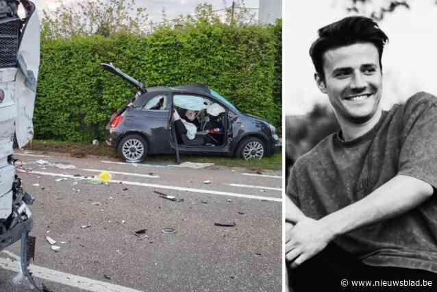 Jan-Viktor (28) overleden en vier mensen in kritieke toestand na botsing tegen vrachtwagen: “Te jong, te vroeg, zo onwezenlijk”