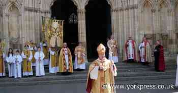 WATCH: Archbishop speaks to crowds after Easter sermon