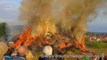 Osterfeuer in Wolfenbüttel - Treffpunkte für die Dorfgemeinschaft