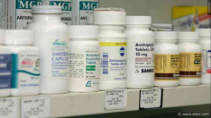 More pharmacies offer to speed prescription deliveries to customers