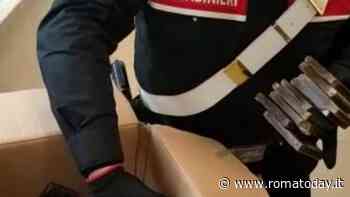 Compagni nella vita e nello spaccio, coppia trovata con due chili di hashish in casa