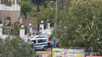 Incidente a Roma: scontro tra una moto e un taxi, morto motociclista di 55 anni