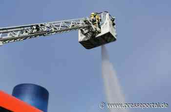 FW-E: Brand in einer Lagerhalle am Ostersonntag