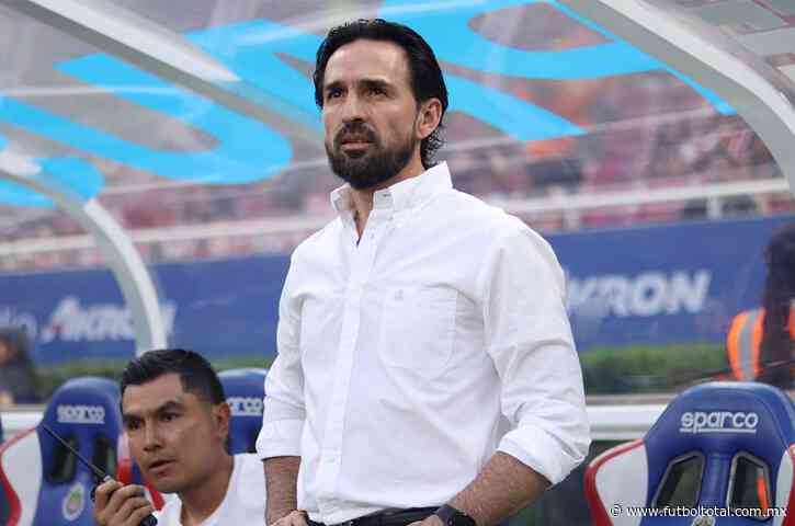 Los candidatos para sustituir a Gerardo Espinoza en Chivas
