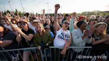 "Brauchen Leute, die kämpfen": Linker Aufstand erreicht Parteispitze der Demokraten