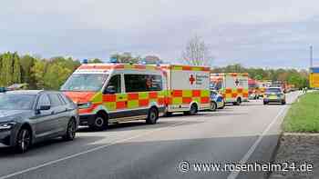 Unfall bei Marktl führt zu starken Verkehrsbehinderungen auf der B12, B20 und A94