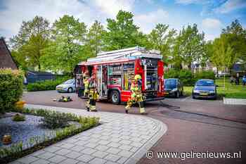 Stoel vliegt in brand in woonkamer