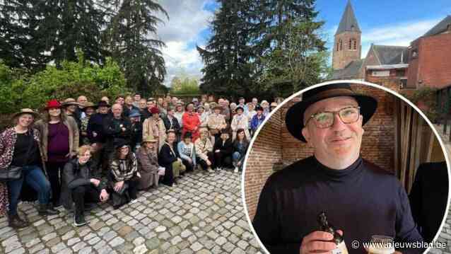 Ruim 100 afstammelingen Van Ballaer komen samen en lanceren bier Onze Casimir: “Eerbetoon aan brouwer uit familie”