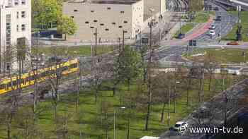 Notfall im Zentrum von Dresden: Mann stürzt in sechs Meter tiefen Abwasserschacht