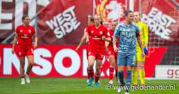 Ajax haakt af in spannende titelstrijd Vrouwen Eredivisie na smadelijk verlies tegen FC Twente