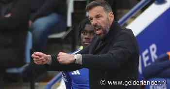 Kapitale inschattingsfout van Ruud van Nistelrooij brengt hem nu op een kruispunt van trainerscarrière