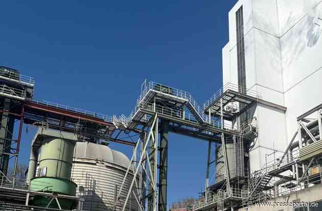 FW Horn-Bad Meinberg: Brand in Förderanlage eines holzverarbeitenden Betrieb am Ostermontag - aufwendige Löschmaßnahmen dauern 5 Stunden