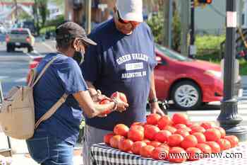 New Green Valley farmers market draws a crowd with fresh produce and hot bites