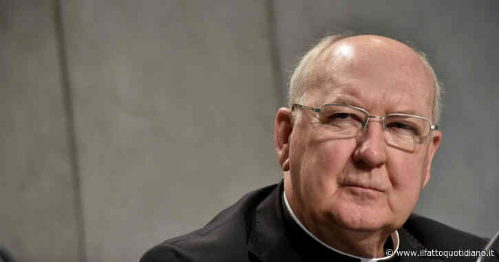 Chi è il camerlengo Farrell e quali sono i suoi compiti dopo la morte del Papa