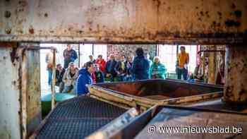 Ruim 3.000 bezoekers smullen van stroop, pannenkoeken en luisterwandeling op Stroopfeesten