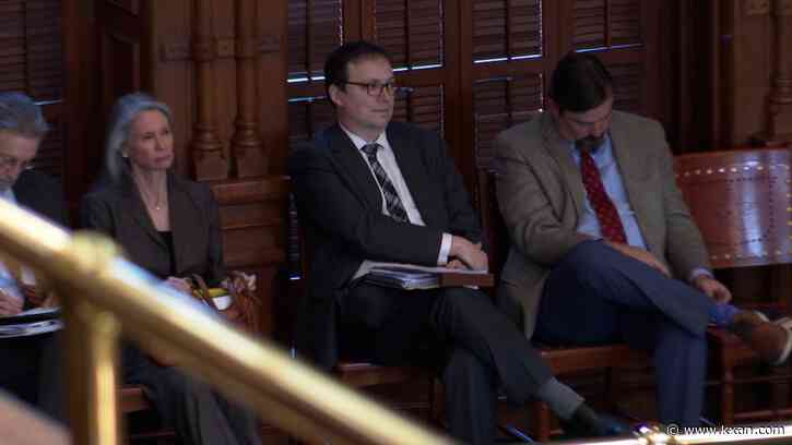 Texas Lottery executive director resigns from position amid controversy