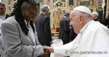 Hollywood-acteurs reageren op dood paus Franciscus