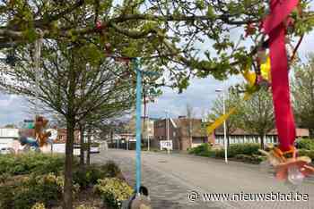 Buitenspeeldag, tijd om ook in Lochristi de tutjes in de boom te hangen