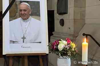 Viele Gläubige kondolieren in Münster im Dom