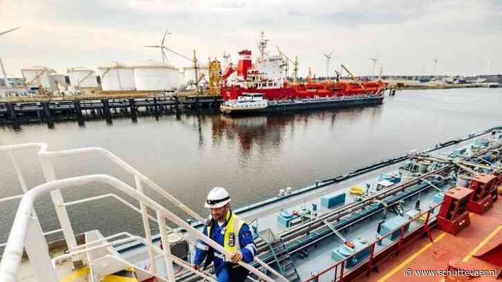 Amsterdam vangt overslagverliezen op met bouwgrondstoffen en agribulk