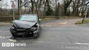 Thousands sign petition over 'accident blackspot'