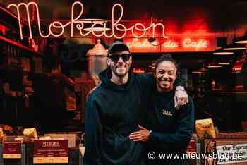 Dj draait plaatjes in oudste koffiehuis van Gent: “We zijn een huis van traditie, maar eens iets nieuws maakt het extra leuk”