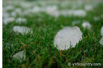Large Hail, Gusty Winds Possible In SE Wyoming This Week