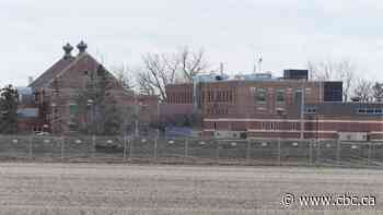 About half of inmates at Winnipeg-area jail didn't get to vote in last Manitoba election, report suggests