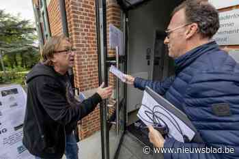 Raadsleden krijgen ticketje  voor gratis busrit voor lijn die niet meer rijdt: “Zorg voor beter busnet”