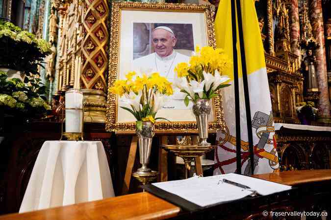 Which dignitaries and leaders are attending funeral of Pope Francis?