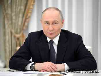 Putin: "Pronti a congelare la linea del fronte". E Zelensky apre al dialogo diretto con la Russia