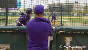LSU baseball start pushed back due to lightning in the area