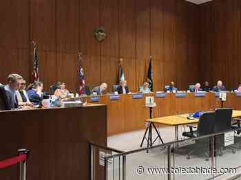 Toledo City Council sends proposed school zoning ordinance to committee, votes down tobacco shops