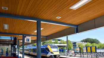 Nieuw houten plafond station Amersfoort Schothorst
